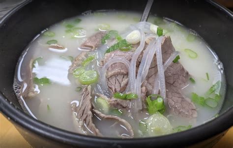 설렁탕 맛집: 달콤한 추억과 매콤한 현실의 교차로